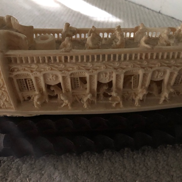 Vintage Chinese Carved Boat - Picture 9 of 11